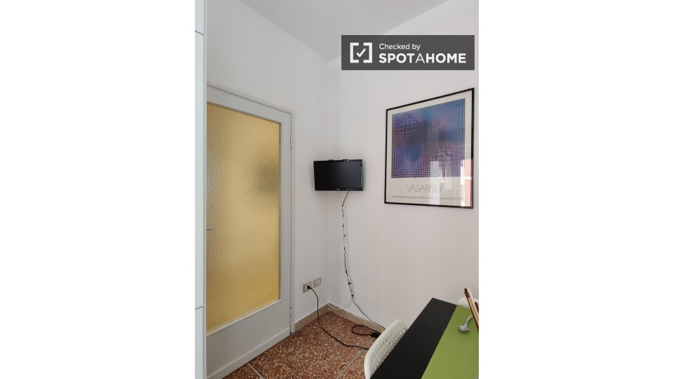 Immagine 9 di Camera condivisa in affitto  in Via Fratelli Rosselli a Milano