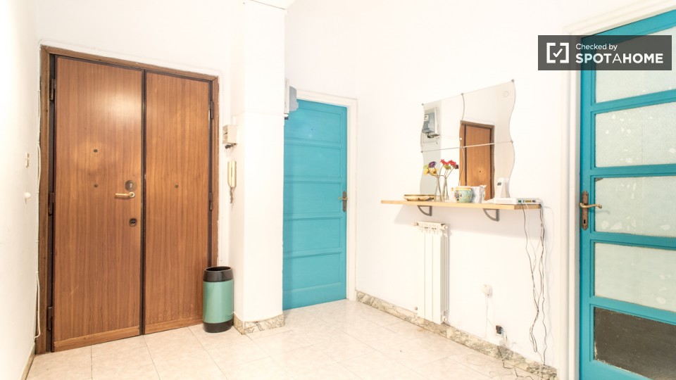 Immagine 7 di Camera condivisa in affitto  in Via delle Cave a Roma