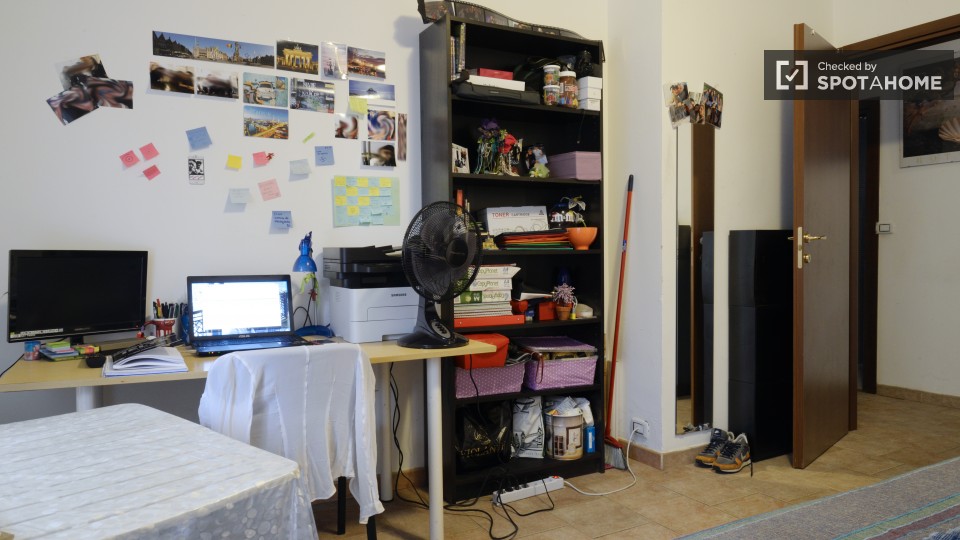 Immagine 6 di Camera condivisa in affitto  in Largo Caccia Dominioni a Milano