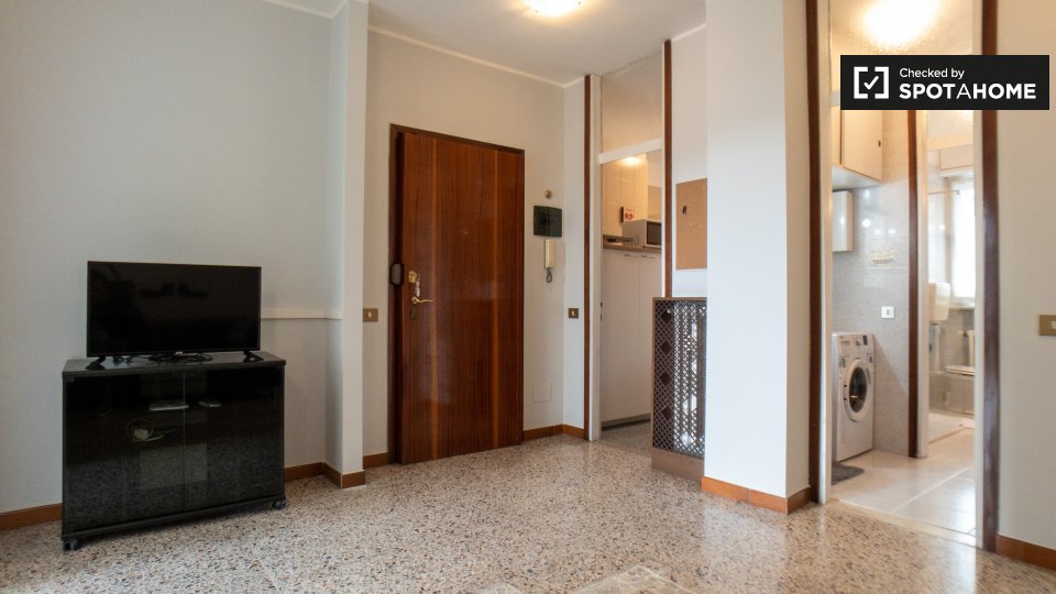 Immagine 7 di Camera condivisa in affitto  in Via Lucca, 20152 Milano MI, Italy a Milano