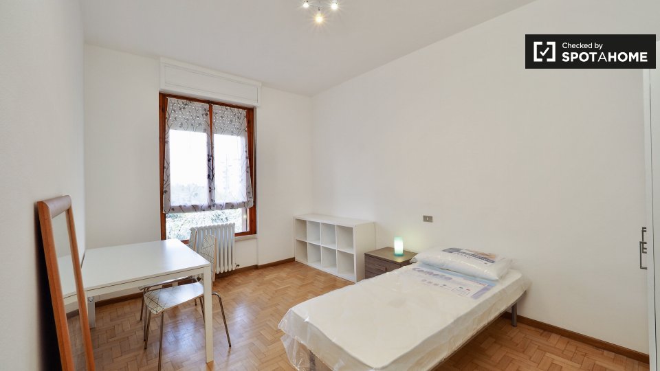 Immagine 3 di Camera condivisa in affitto  in Via Sapri a Milano