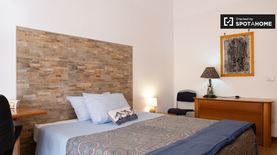 Immagine 19 di Camera condivisa in affitto  in Via dei Campani, 00185 Roma RM, Italy a Roma