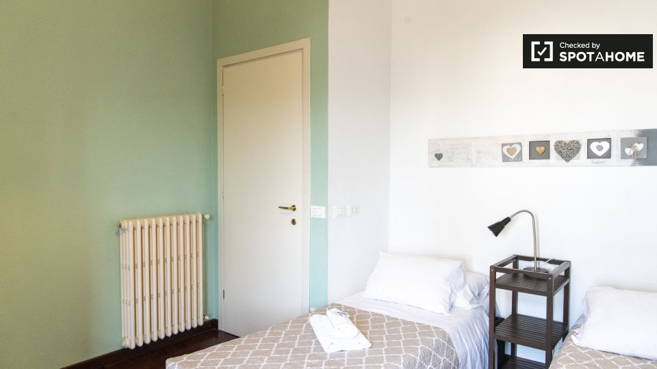 Immagine 8 di Appartamento in affitto  in Via Druso a Roma