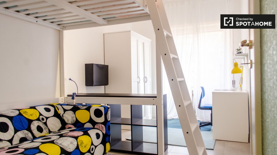 Immagine 3 di Camera condivisa in affitto  in Circonvallazione Nomentana a Roma