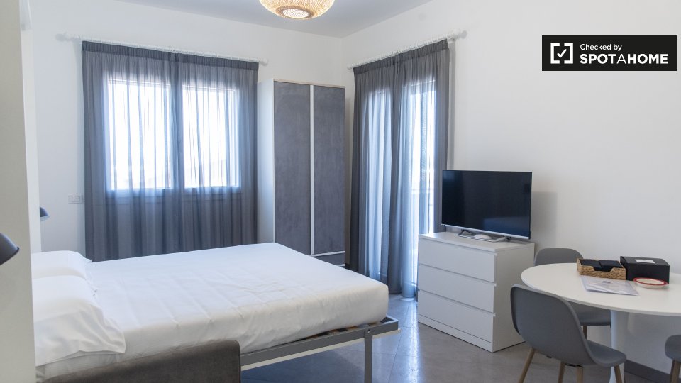 Immagine 6 di Ufficio in affitto  in Via Prenestina a Roma