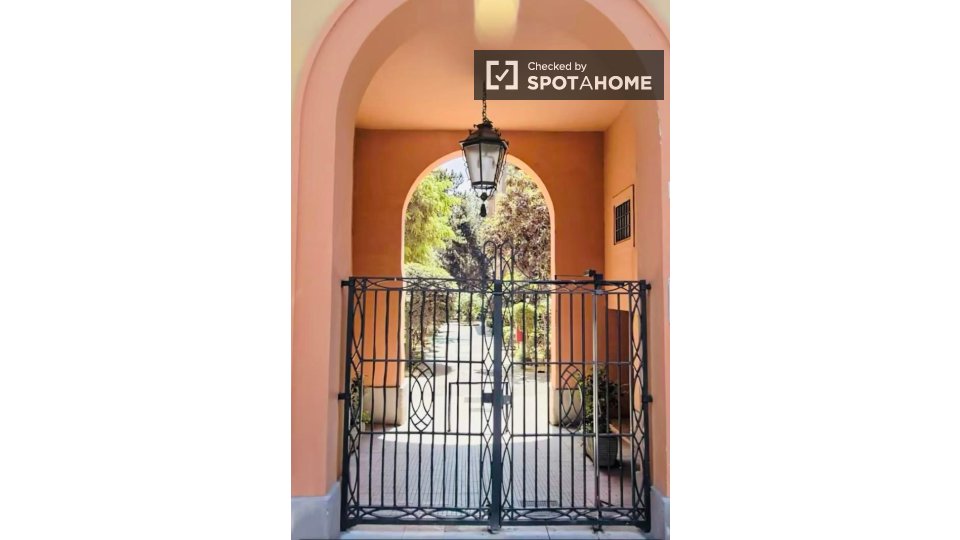 Immagine 19 di Camera condivisa in affitto  in Piazza Melozzo da Forlì, 00196 Roma RM, Italy a Roma