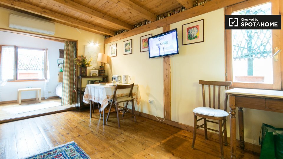 Immagine 5 di Ufficio in affitto  in Via Gallia a Roma