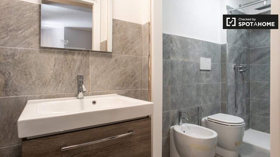 Immagine 19 di Appartamento in affitto  in Via Cicco Simonetta, 20123 Milano MI, Italy a Milano