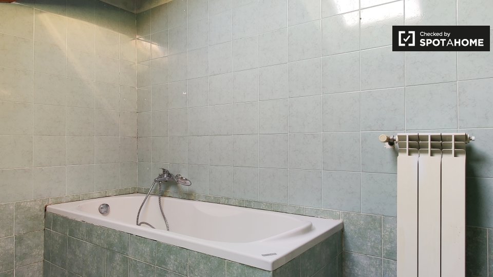 Immagine 13 di Appartamento in affitto  in Via Sandro Botticelli a Milano