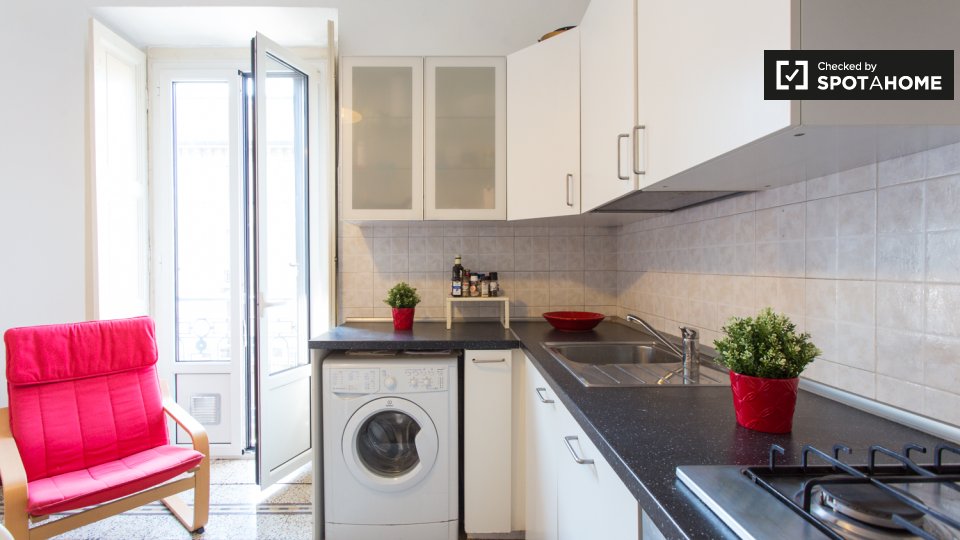 Immagine 9 di Camera condivisa in affitto  in Viale Bligny a Milano