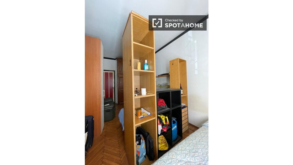 Immagine 3 di Camera condivisa in affitto  in Via Riccardo Sineo a Torino