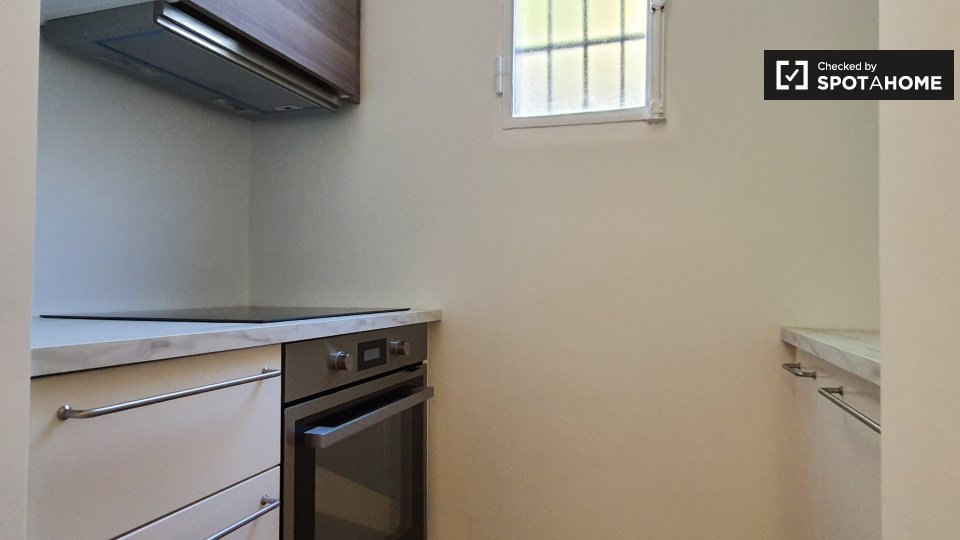 Immagine 15 di Ufficio in affitto  in Viale Certosa a Milano