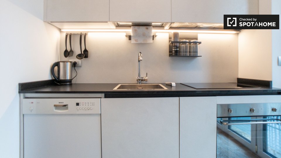 Immagine 14 di Appartamento in affitto  in Piazzale Biancamano a Milano