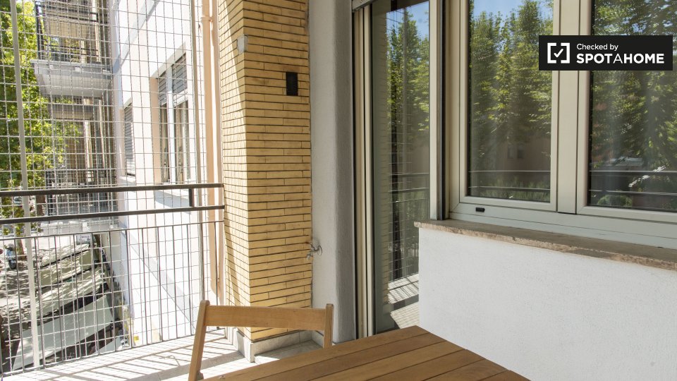 Immagine 16 di Ufficio in affitto  in Viale della Venezia Giulia a Roma