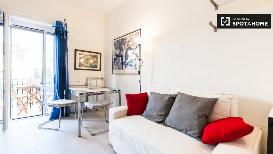 Immagine 1 di Ufficio in affitto  in Via del Lago Terrione a Roma