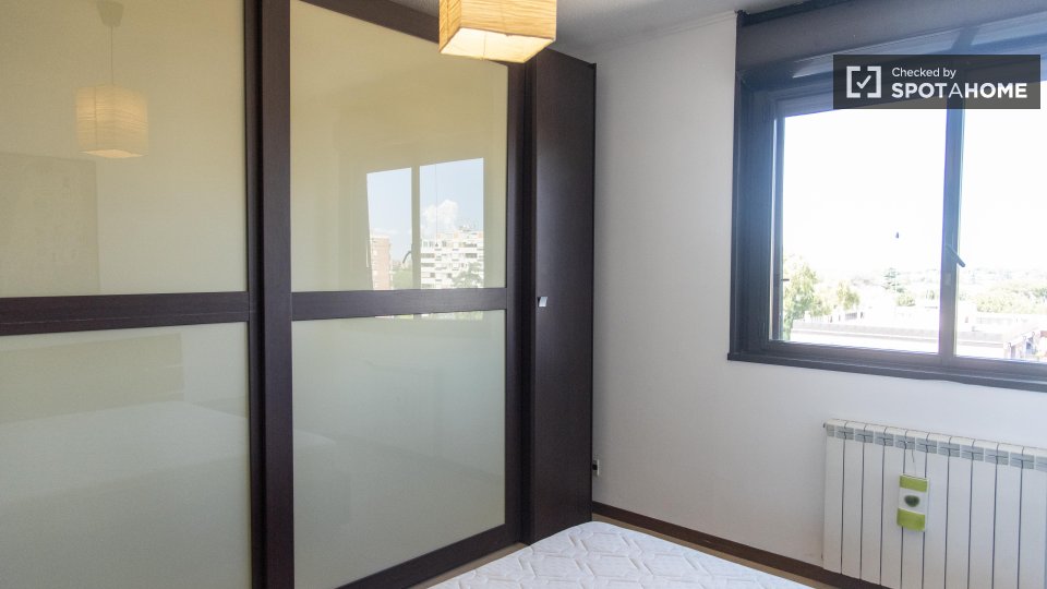 Immagine 3 di Appartamento in affitto  in Viale dei Caduti per la Resistenza a Roma