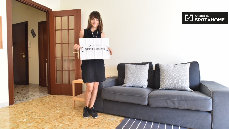 Immagine 2 di Appartamento in affitto  in Via Monte Bianco, 00141 Roma RM, Italy a Roma