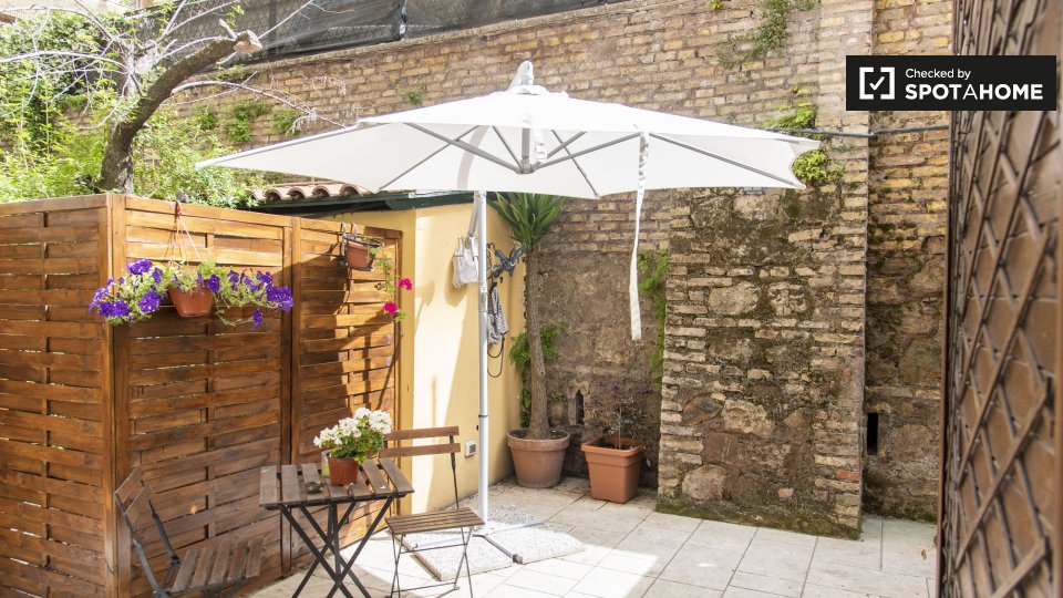 Immagine 12 di Ufficio in affitto  in Via Domenico Chelini a Roma