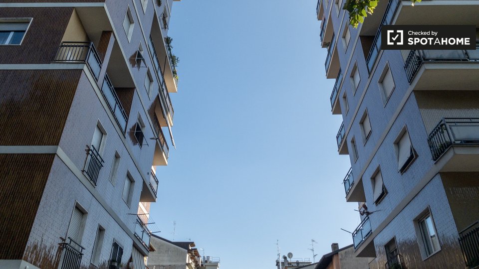 Immagine 19 di Camera condivisa in affitto  in Via Francesco Baracca a Sesto San Giovanni