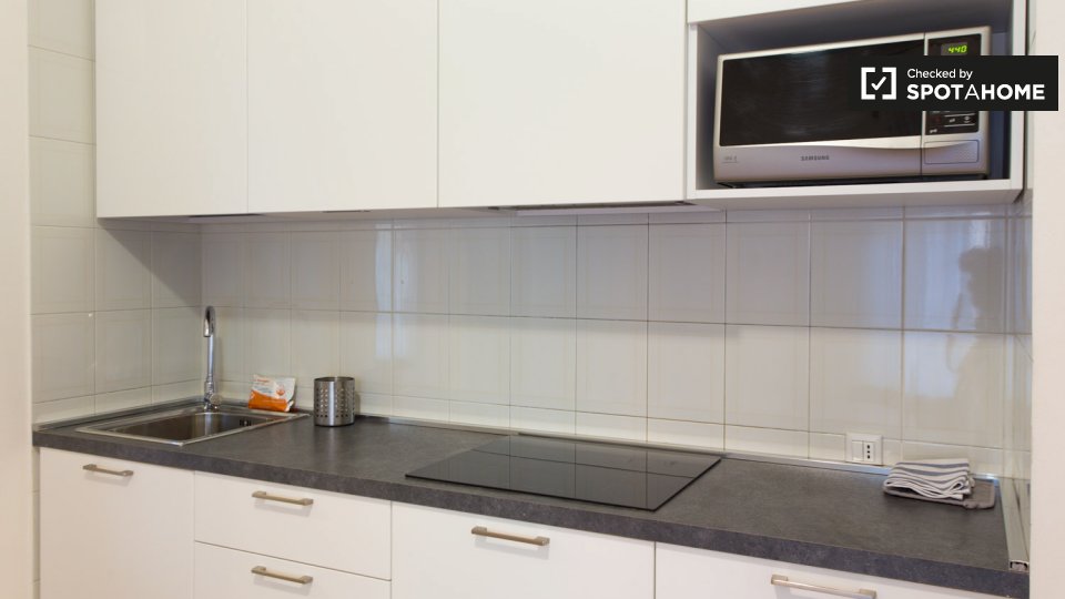 Immagine 11 di Ufficio in affitto  in Via Goffredo Sigieri, 20135 Milano MI, Italy a Milano