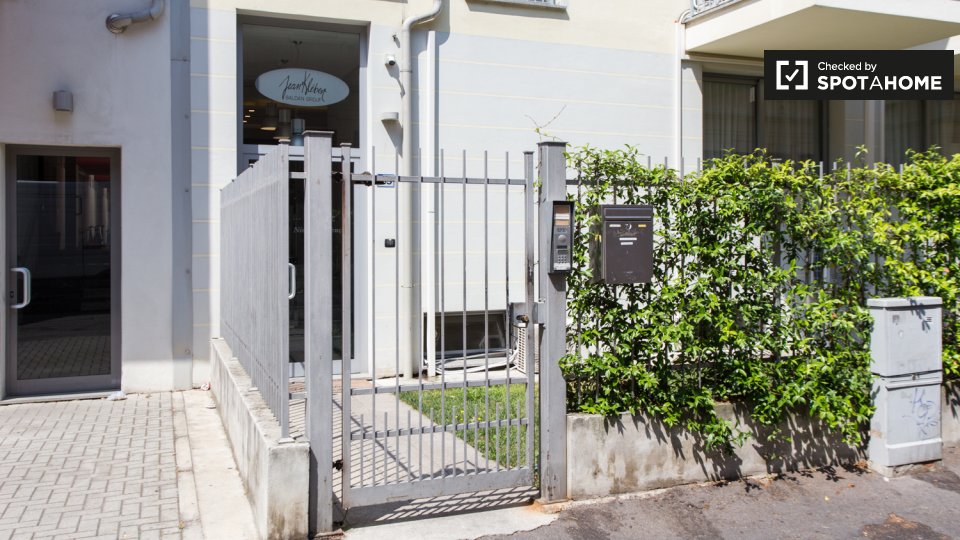 Immagine 13 di Ufficio in affitto  in Via Privata Leonardo Bruni, 20158 Milano MI, Italy a Milano