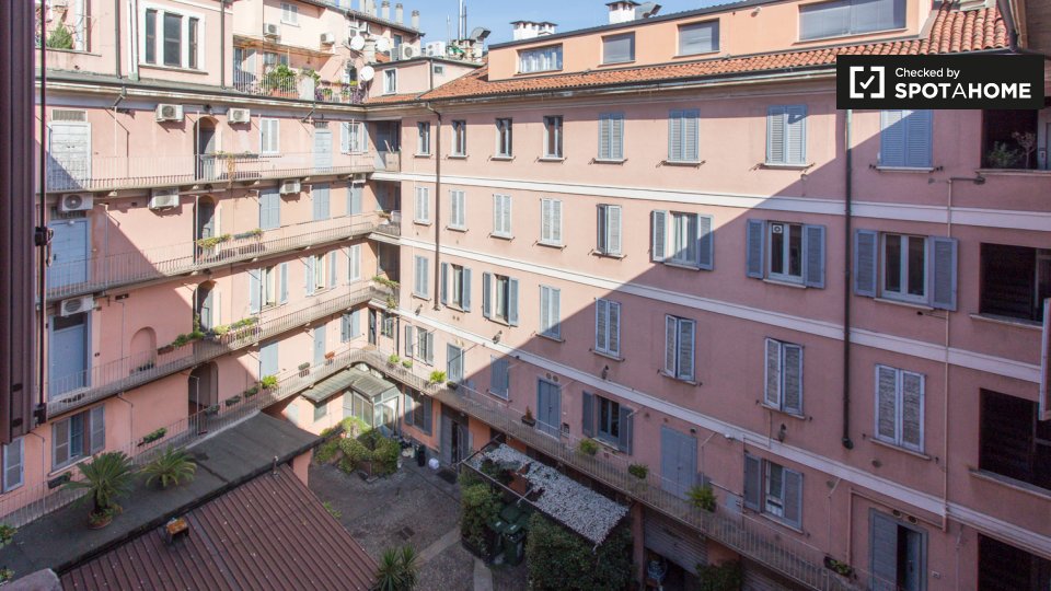 Immagine 8 di Ufficio in affitto  in Corso Como a Milano