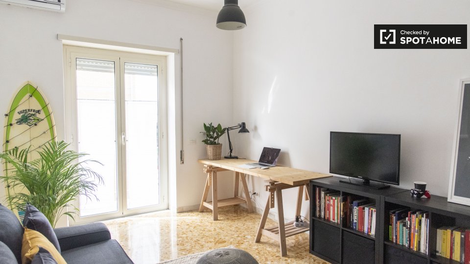 Immagine 1 di Appartamento in affitto  in Via Monte Bianco, 00141 Roma RM, Italy a Roma