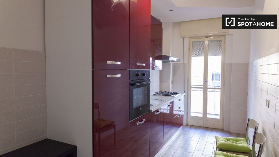 Immagine 13 di Appartamento in affitto  in Via Marco Valerio Corvo, 00174 Roma RM, Italy a Roma