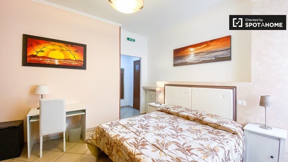 Immagine 5 di Camera condivisa in affitto  in Via Giovanni da Empoli a Roma