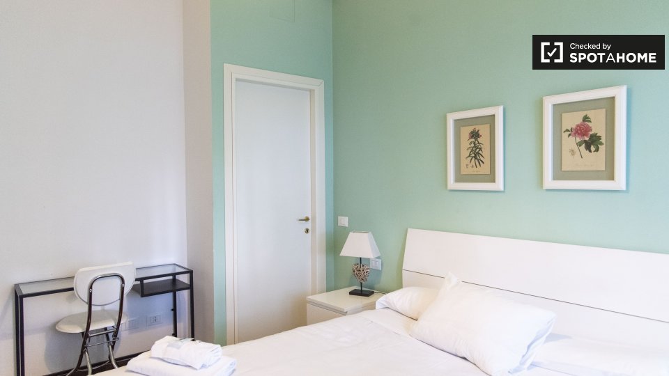 Immagine 12 di Appartamento in affitto  in Via Druso a Roma