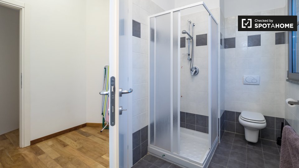 Immagine 14 di Ufficio in affitto  in Via Enrico Cosenz a Milano