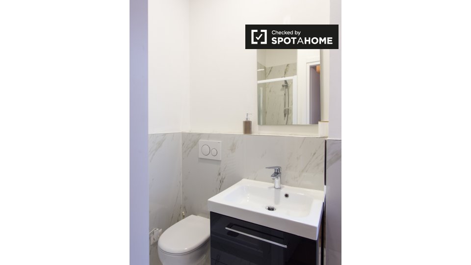 Immagine 8 di Ufficio in affitto  in Via Giovanni Battista Pergolesi a Milano