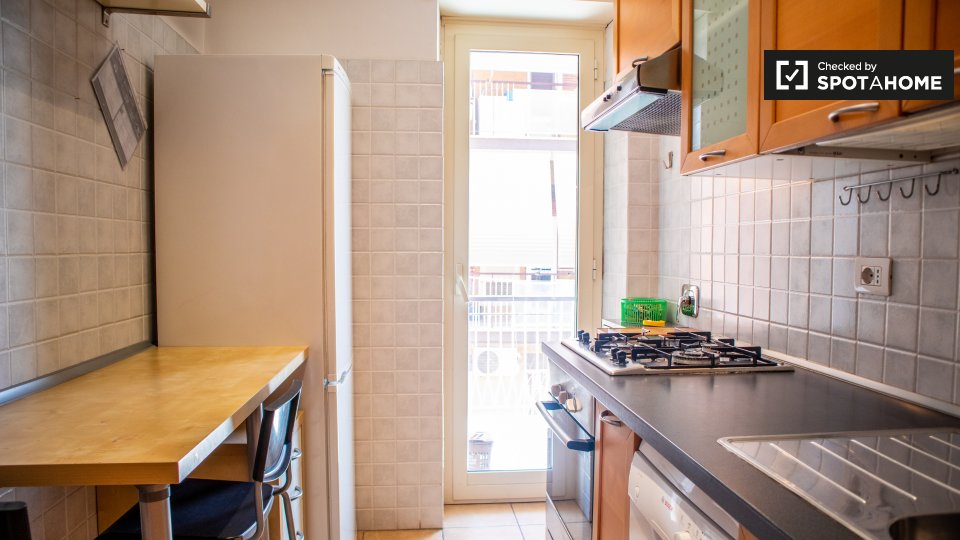 Immagine 6 di Appartamento in affitto  in Via Gregorio XIII, 00167 Roma RM, Italy a Roma