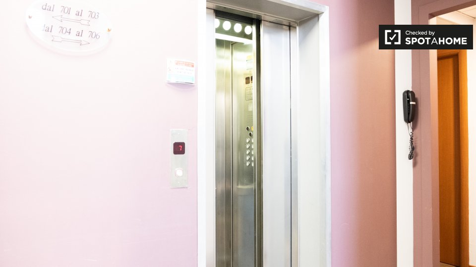 Immagine 18 di Ufficio in affitto  in Viale della Venezia Giulia a Roma