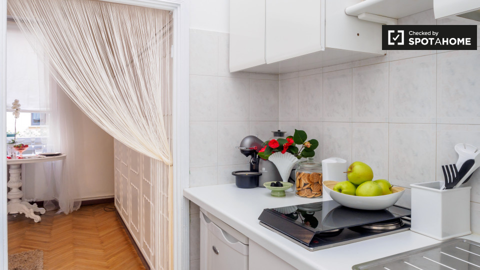 Immagine 12 di Ufficio in affitto  in Via Giulio Ceradini a Milano