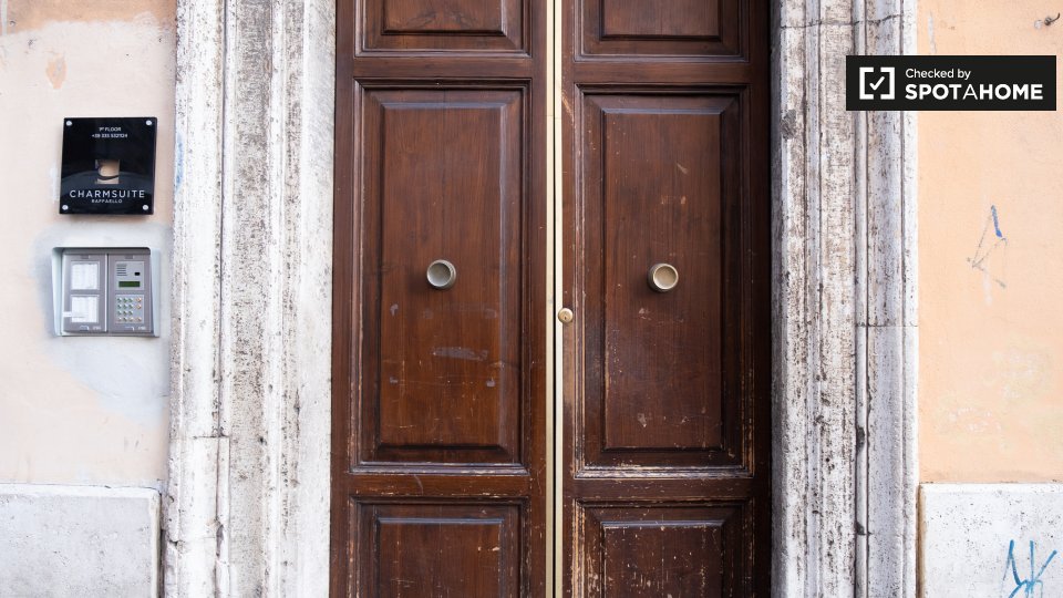 Immagine 17 di Ufficio in affitto  in Via del Banco di Santo Spirito a Roma