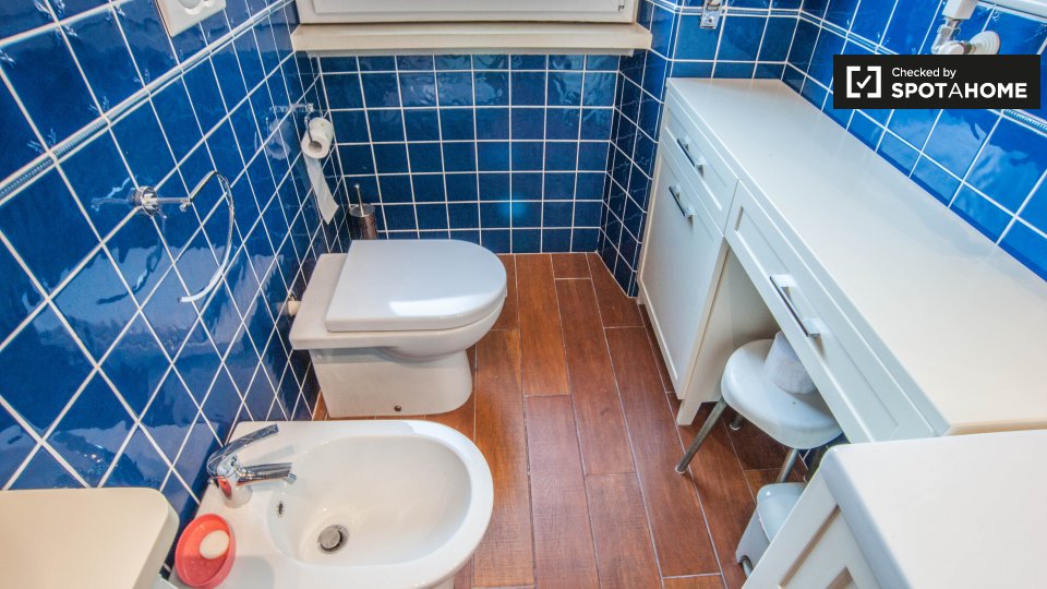 Immagine 12 di Camera condivisa in affitto  in Via Nemorense, 00199 Roma RM, Italy a Roma