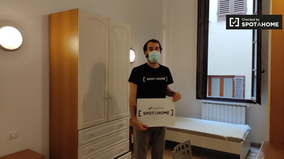 Immagine 19 di Camera condivisa in affitto  in Borgo Ognissanti a Firenze