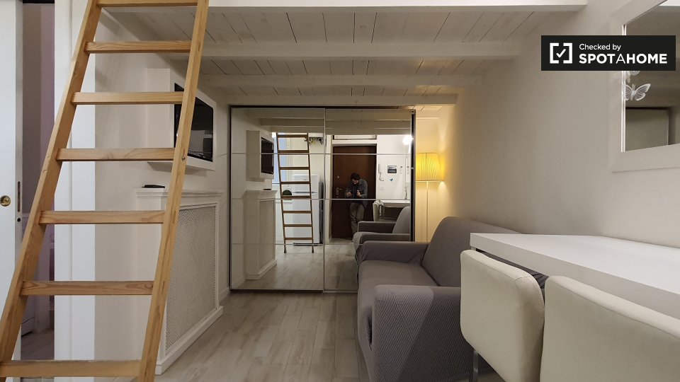 Immagine 2 di Ufficio in affitto  in Via Marco Aurelio, 20127 Milano MI, Italy a Milano