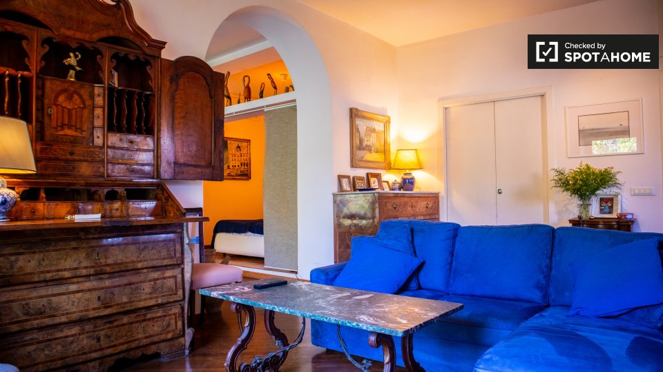 Immagine 2 di Appartamento in affitto  in Via Garibaldi, 89, 00165 Roma RM, Italy a Roma