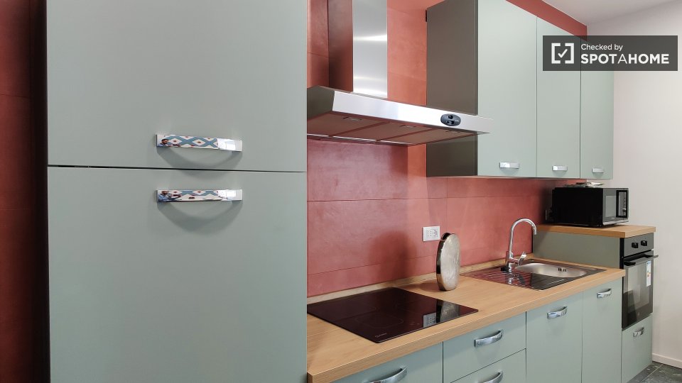 Immagine 11 di Camera condivisa in affitto  in Via Monte S. Genesio a Milano