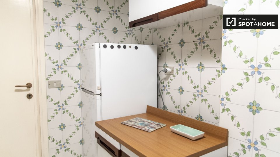 Immagine 15 di Appartamento in affitto  in Via Pieve di Cadore a Roma