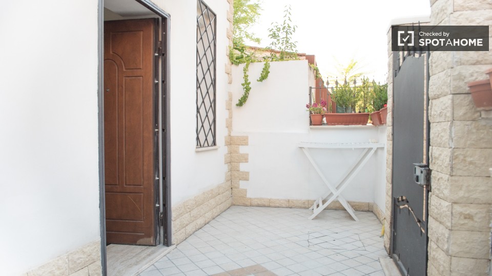 Immagine 7 di Ufficio in affitto  in Via dei Cereali a Roma