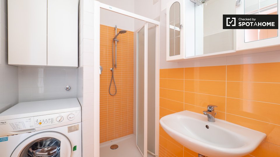 Immagine 7 di Appartamento in affitto  in Via Archimede, 20129 Milano MI, Italy a Milano