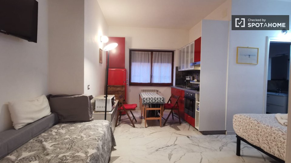 Immagine 3 di Ufficio in affitto  in Via Giovanni Aurispa a Roma