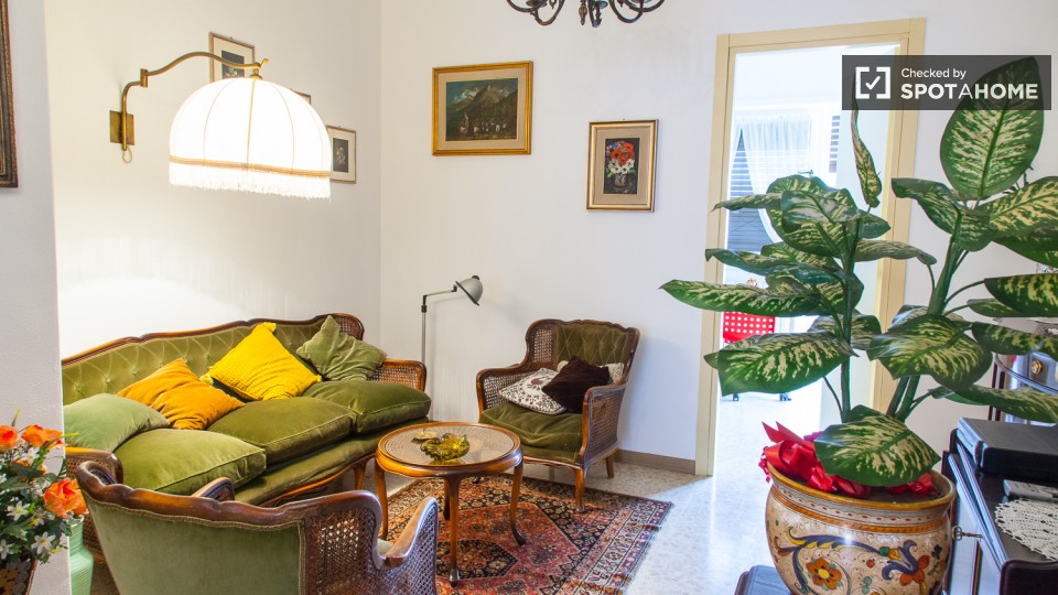 Immagine 4 di Camera condivisa in affitto  in Via Val Padana a Roma