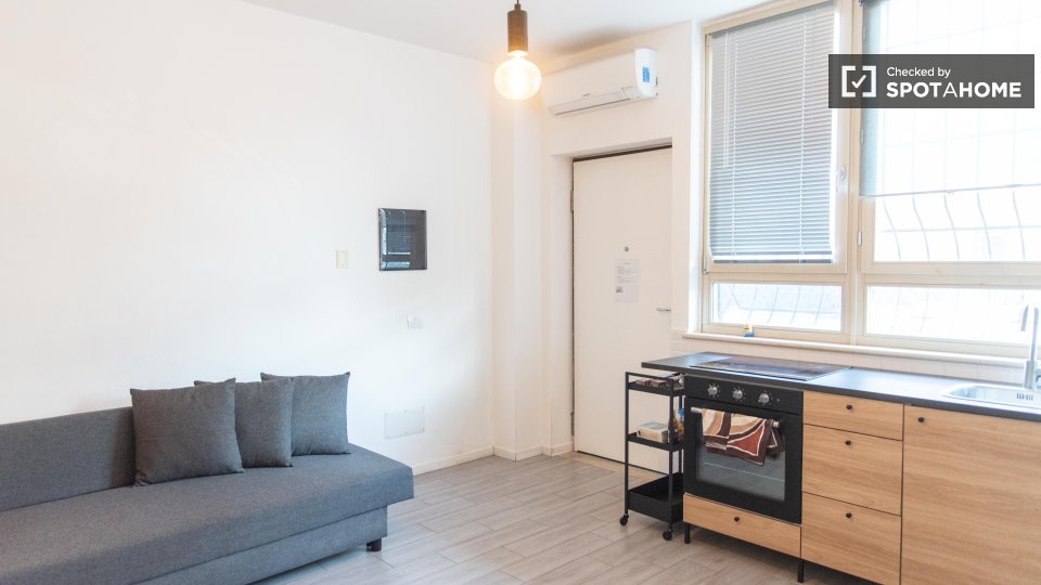 Immagine 10 di Appartamento in affitto  in Via Antonio Galtarossa a Roma