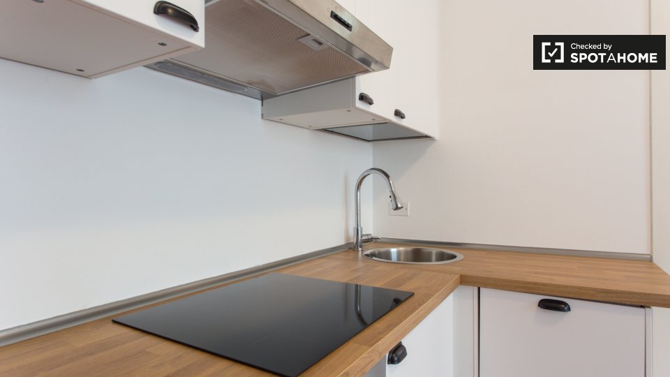 Immagine 6 di Appartamento in affitto  in Via Guglielmo Röntgen a Milano