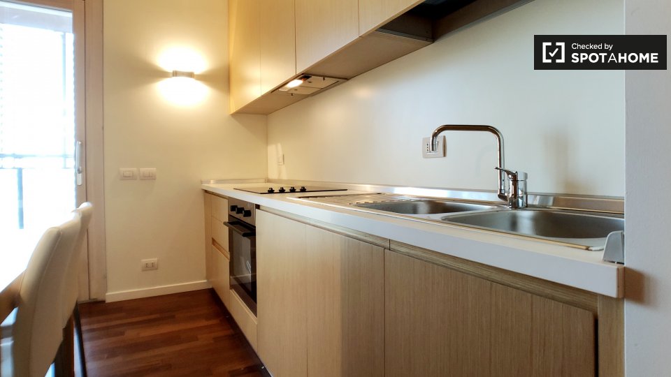 Immagine 12 di Ufficio in affitto  in Via Carlo Imbonati, 20159 Milano MI, Italy a Milano