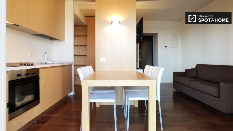 Immagine 9 di Ufficio in affitto  in Via Carlo Imbonati, 20159 Milano MI, Italy a Milano